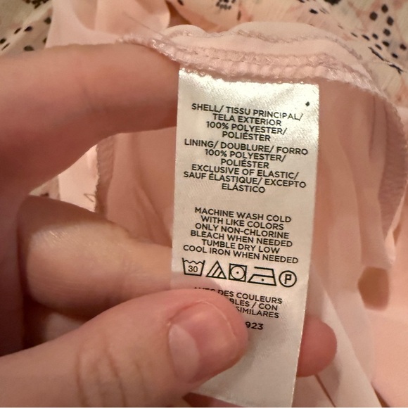 Loft‎ Petite Pink Daisey Ruffle Tie Neck Long Sleeve Blouse Sz SP - Picture 8 of 11
